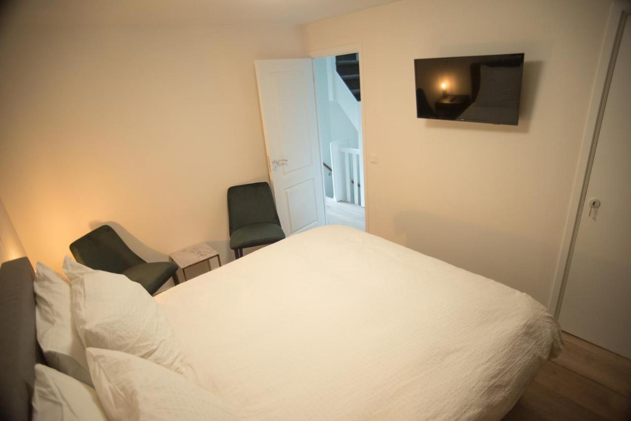 Deluxe Double Room,1033140830:JPEG