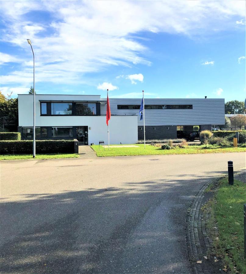 Deluxe Double Room,1063047070:JPEG