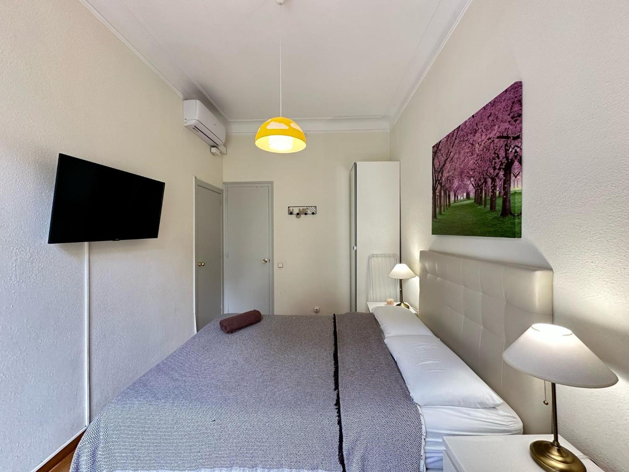 Tweepersoonskamer met Gedeelde Badkamer