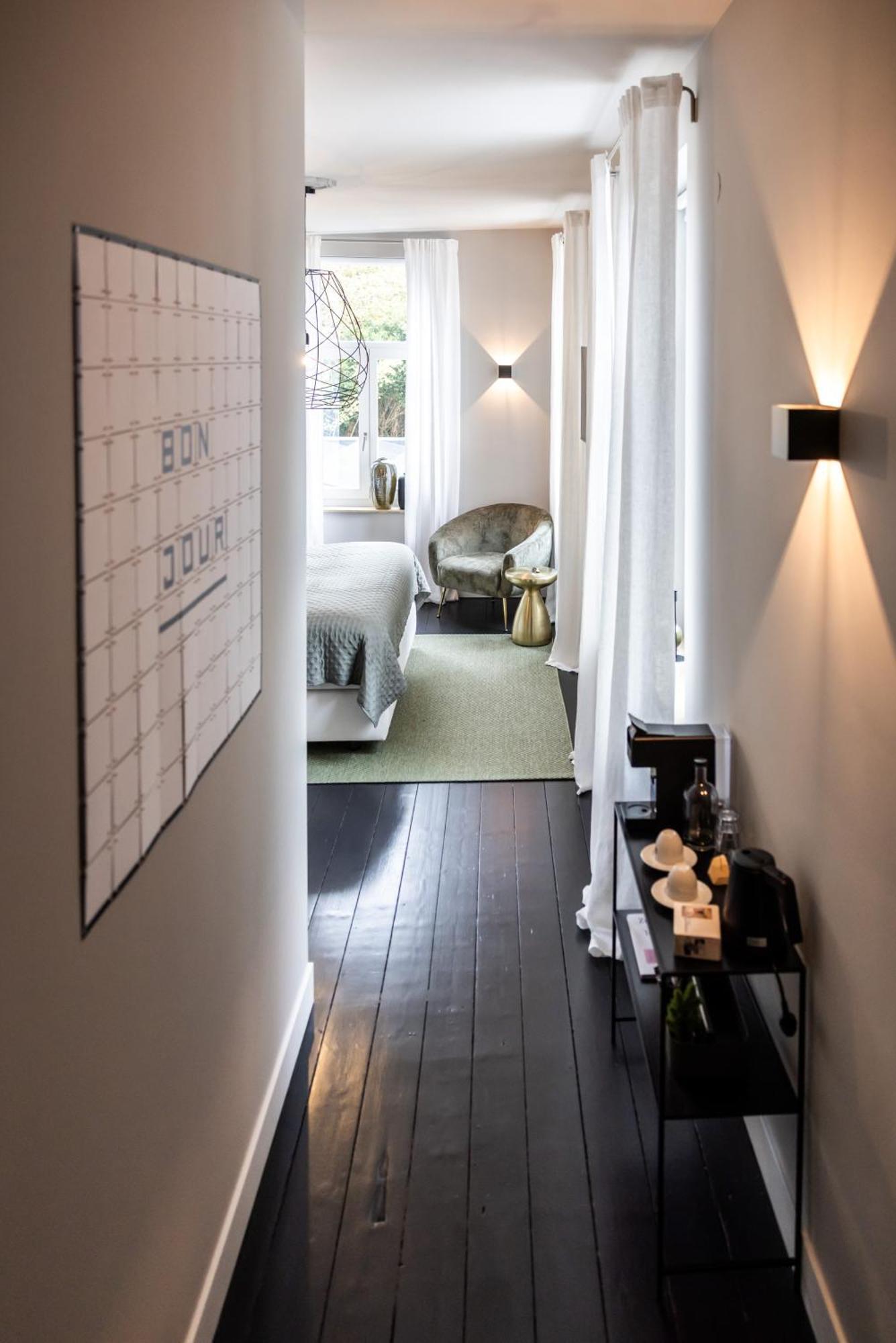 Superior King Room,1745393825:JPEG