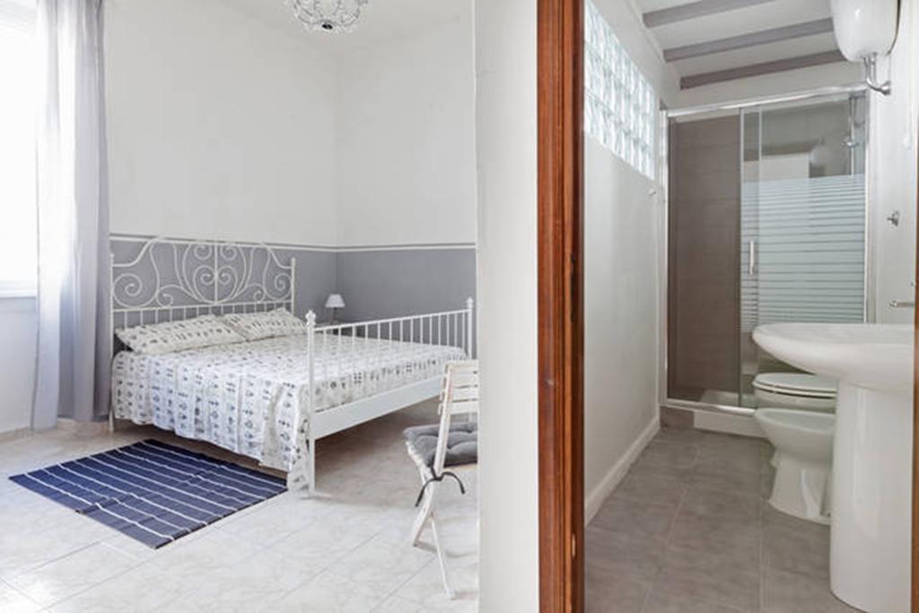 Driepersoonskamer met Eigen Badkamer