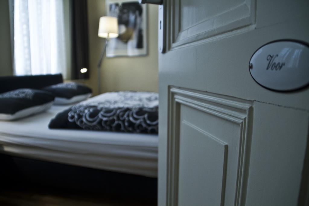 Grote Kamer met 2 Bedden