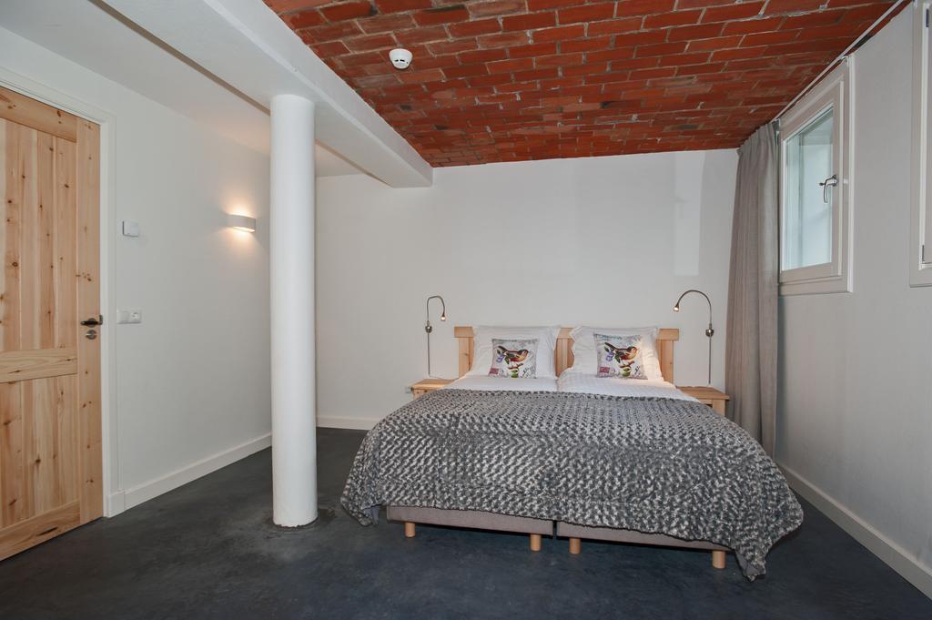 Deluxe Double Room with Bath,231436891:JPEG