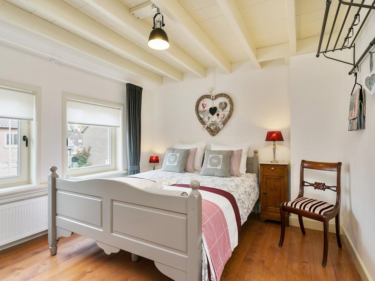 Double Room with Private Bathroom,543142026:JPEG