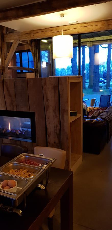 Standaard Tweepersoonskamer met Gedeelde Badkamer