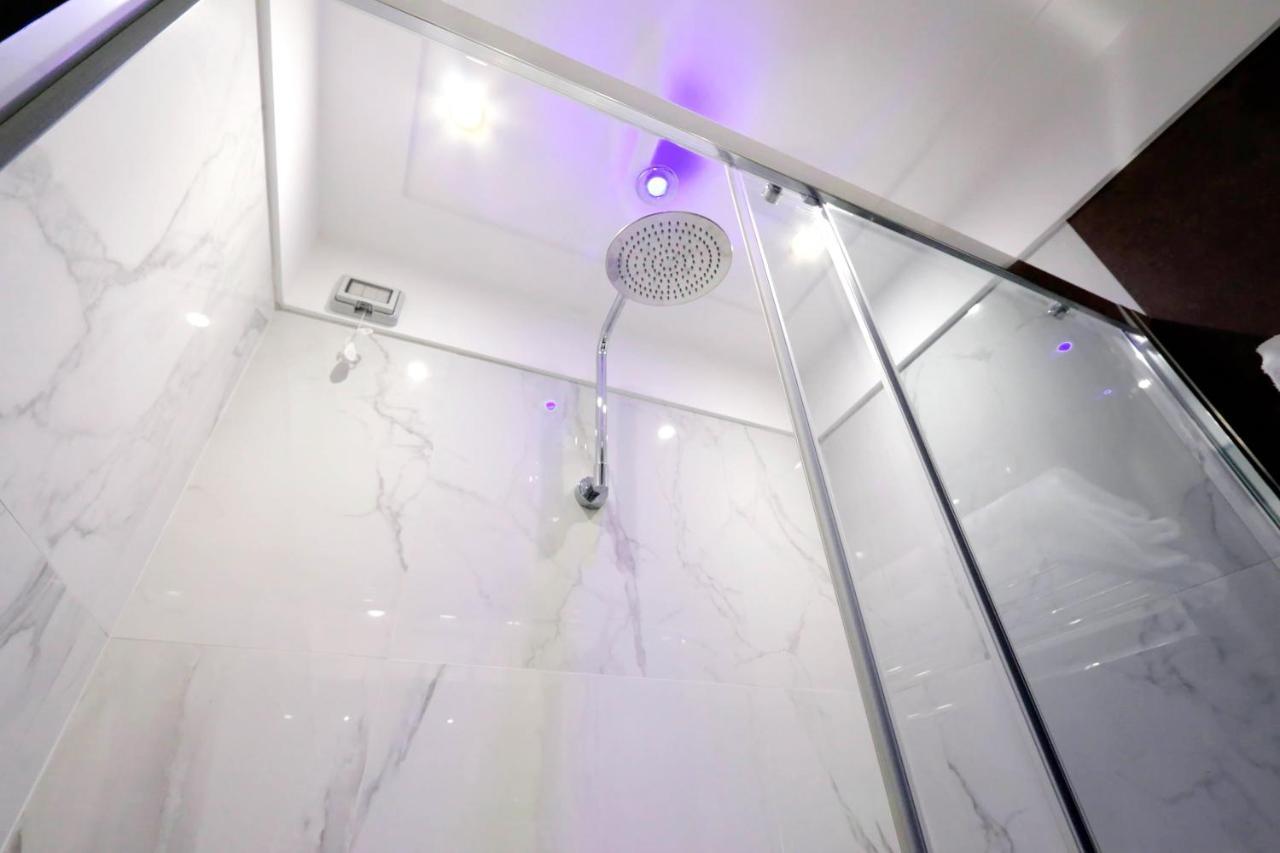 Deluxe Tweepersoonskamer met 1 of 2 Bedden en Uitzicht op de Stad