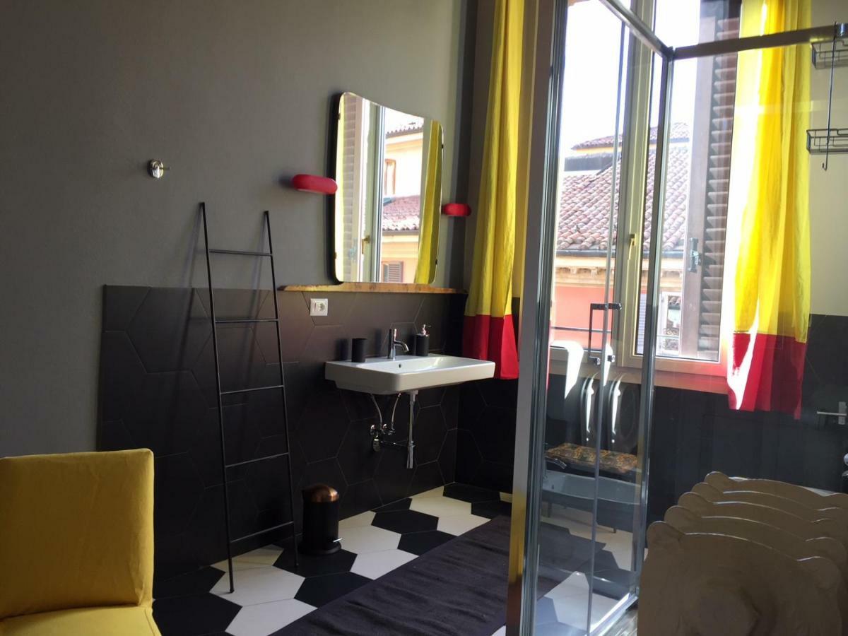 Deluxe Room,891679681:JPEG