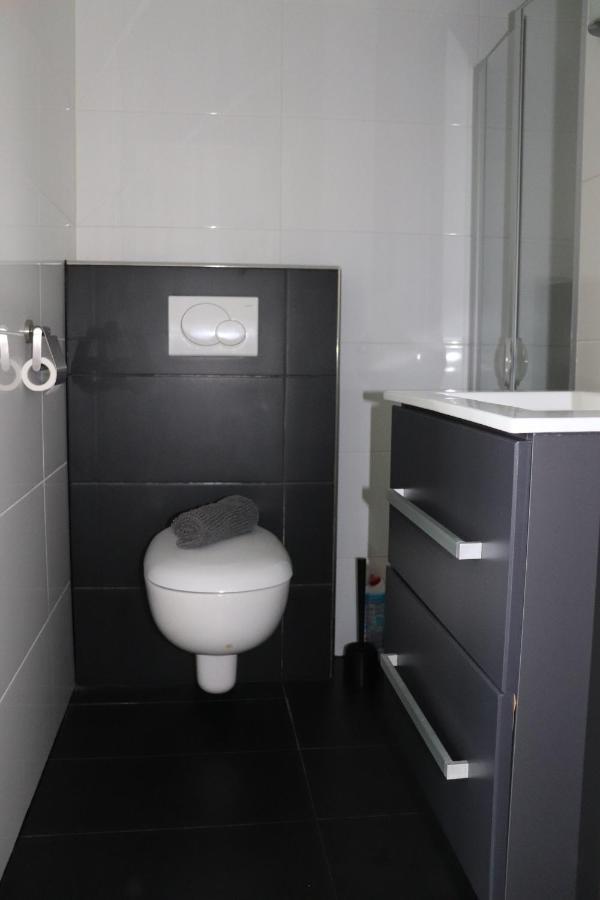 Studio,1066090591:JPEG