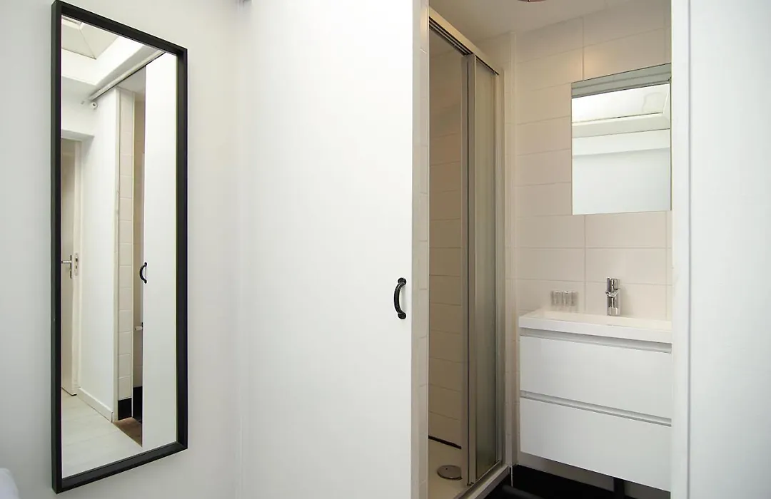 Cosy Apartment Right In The City Center With Airco!-1