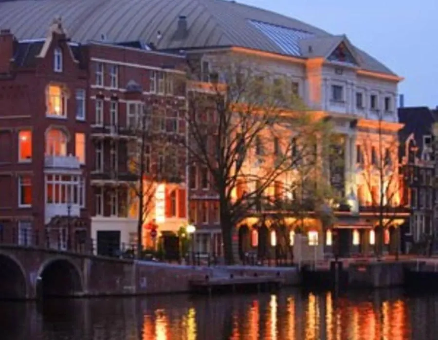 Tiny Houseboat B&B On The Amstel River-1