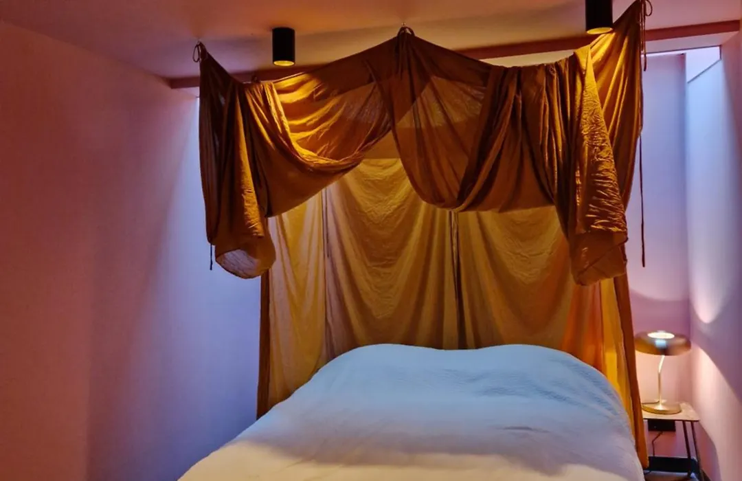 Flossy Bed & Boutique-1