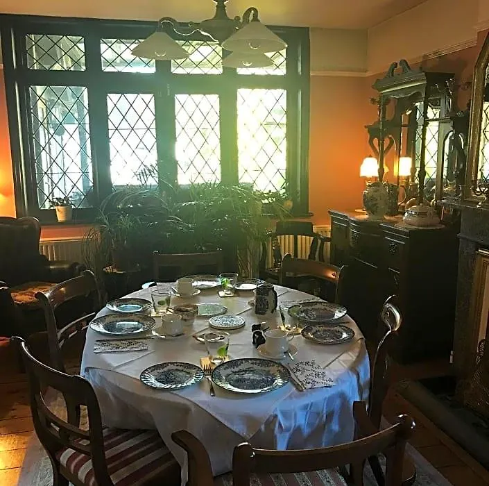 Harry'S Bed And Breakfast-1