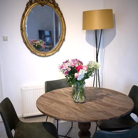 Cozy Pijp Apartment Amsterdam-3