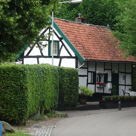 Luxe B&B Vroelen-Noorbeek-3