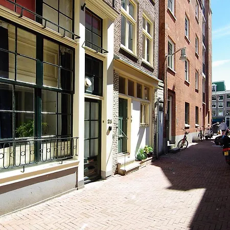 Cosy Apartment Right In The City Center With Airco!-3