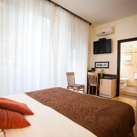 Aventino Guest House-3