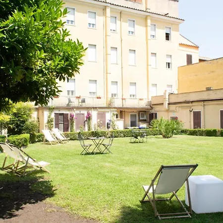 Villa Riari Garden-3