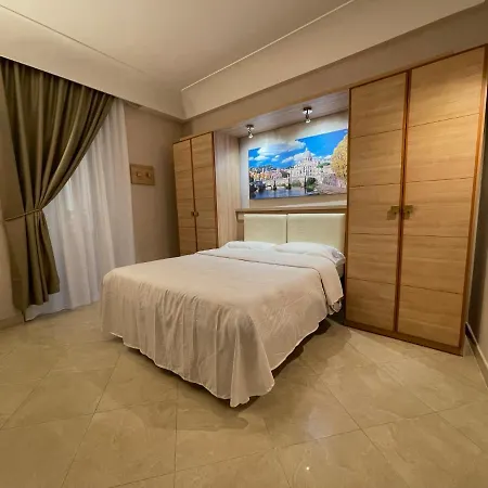 Spqr Suite-3