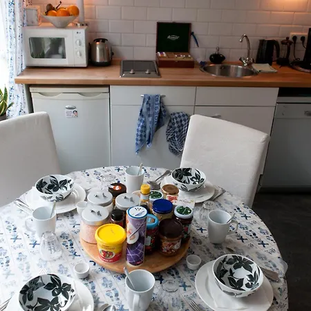 Bed & Breakfast Westviolet-3
