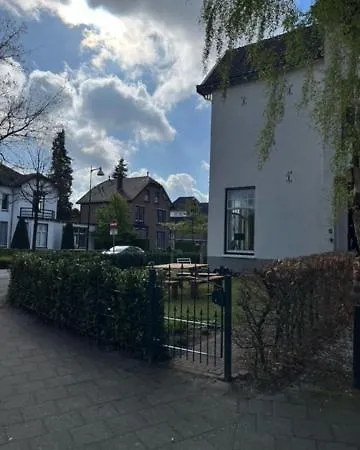Luxe Kamer In Stadsvilla, Gratis Parkeren!-3