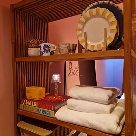 Flossy Bed & Boutique-3