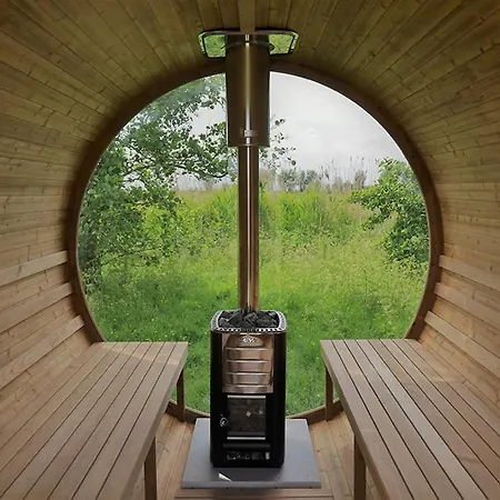 B&B 'Hof Baaiweg' met Barrelsauna-2