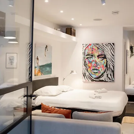 Spui Apartment In Center-3