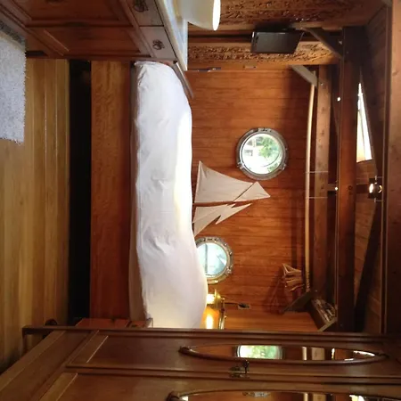 Boathotel-3