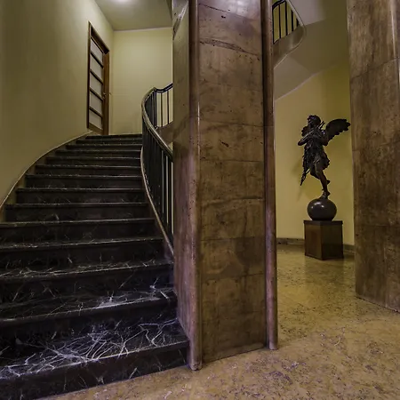 Luxury Rooms H 2000 Roma-3