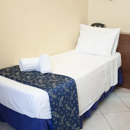 Caroline Suite-2