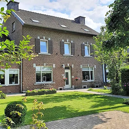 Luxe B&B Vroelen-Noorbeek-2
