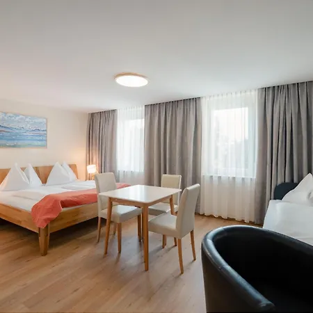 Adlerhof-2