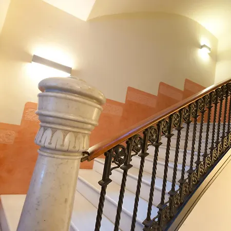 Bachome Terrace B&B-3