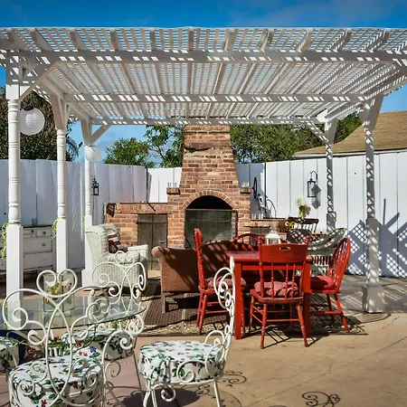 Joshua Inn Bed & Breakfast-3