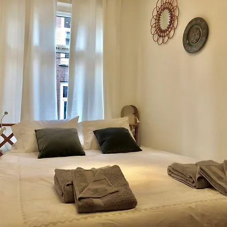 Bee Amsterdam - central apartment in the trendy Jordaan-2