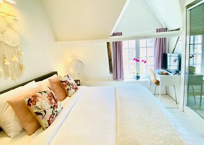 The Flower B&B Brugge