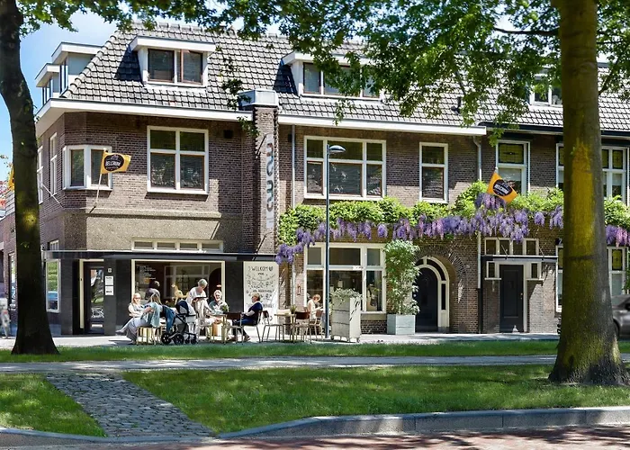 Bed & Breakfast - Gallery 'T Speelhuys Breda