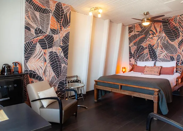 Zwanestein Canal House Amsterdam