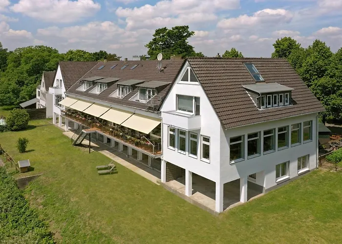 Faehrhaus Hotel Am Rhein By Mayburgh Düsseldorf