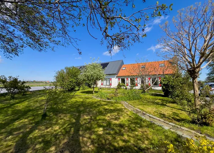 Het Zoete Pèèrd Bed and Breakfast Groede