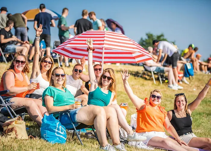 TT Circuit Assen 2026 Glamping incl stroom