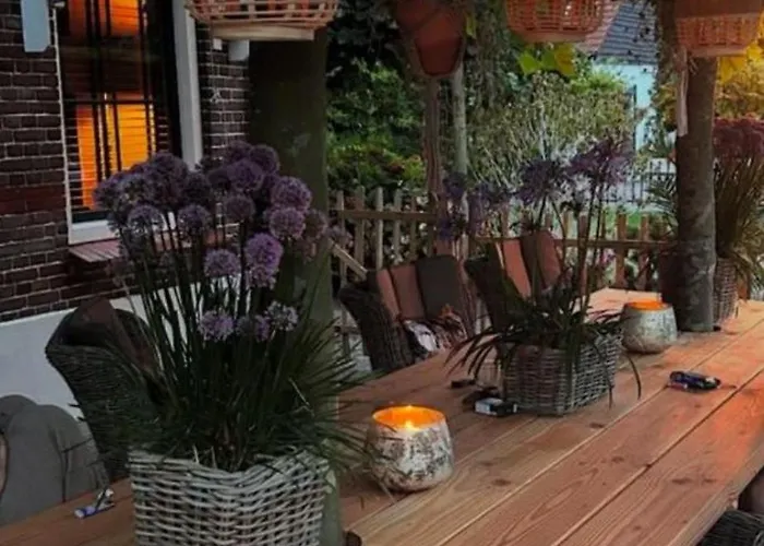 1920Renesse Bed and Breakfast