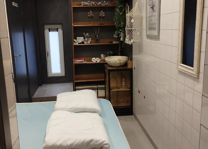 Voormalige Gevangenis Cel bij B&B Gezond aan Zee - Toegang Wellnesstuin meerprijs Ouddorp