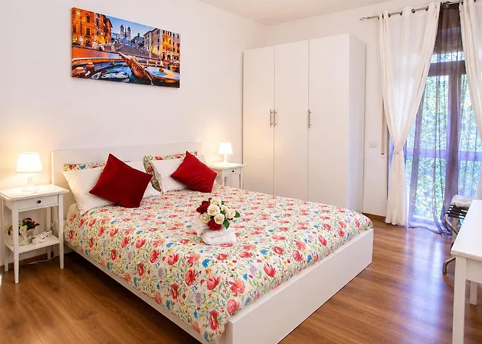 Sweet Rooms Piramide Bed And Breakfast Rome
