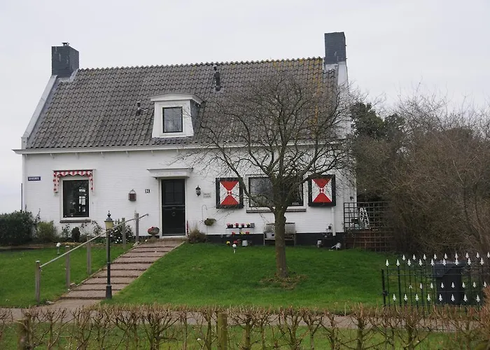 'T Geheim Van De Molenaer Kampen