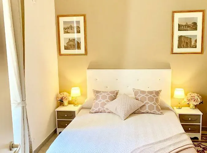 Mama Roma Domus Bed and Breakfast