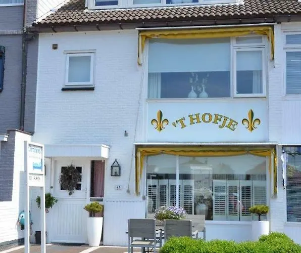 Pension 't hofje 350 meter van het strand Noordwijk