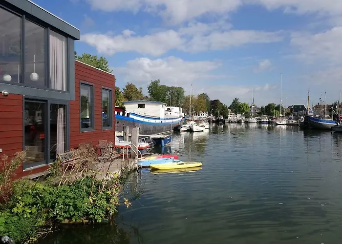 Houseboat Vliegenbos Hotel Amsterdam